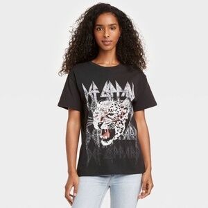 Def Leppard Women's Animal Print Graphic T-Shirt Size Large